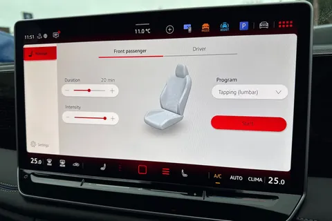 KT25OTU Volkswagen Tiguan 2.0 TDI R-Line 5dr DSG⭐IQ.LIGHT | Infotainment package | Black Styling Pack Thumbnail #58