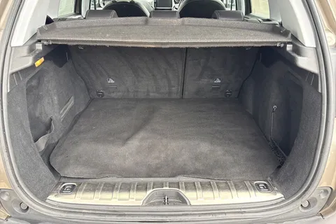 OE16POU PEUGEOT 2008 1.2 PureTech Allure 5dr Thumbnail #7