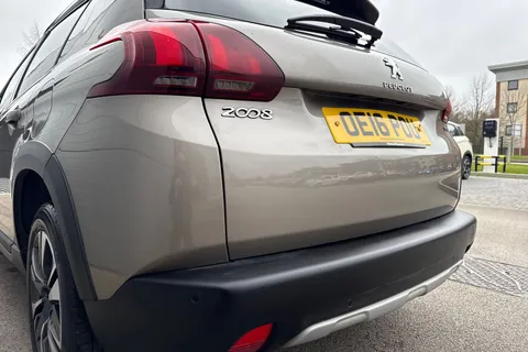 OE16POU PEUGEOT 2008 1.2 PureTech Allure 5dr Thumbnail #8