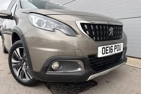 OE16POU PEUGEOT 2008 1.2 PureTech Allure 5dr Thumbnail #9