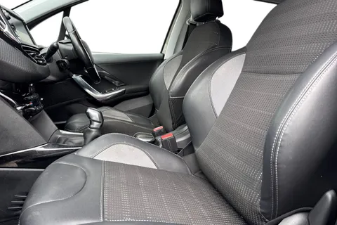 OE16POU PEUGEOT 2008 1.2 PureTech Allure 5dr Thumbnail #16