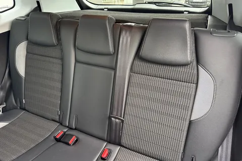 OE16POU PEUGEOT 2008 1.2 PureTech Allure 5dr Thumbnail #19