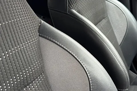 OE16POU PEUGEOT 2008 1.2 PureTech Allure 5dr Thumbnail #36