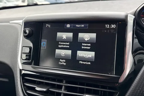 OE16POU PEUGEOT 2008 1.2 PureTech Allure 5dr Thumbnail #41