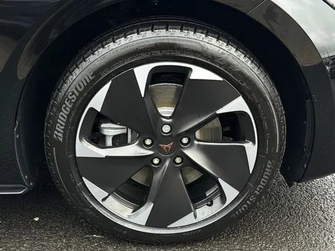  CUPRA Born e-Boost 59kWh V1 Auto 5dr Thumbnail #7