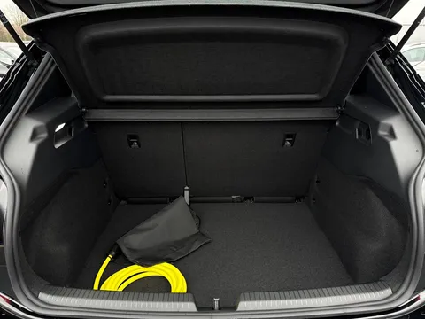  CUPRA Born e-Boost 59kWh V1 Auto 5dr Thumbnail #10