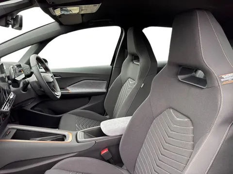  CUPRA Born e-Boost 59kWh V1 Auto 5dr Thumbnail #11