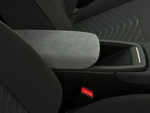  CUPRA Born e-Boost 59kWh V1 Auto 5dr Thumbnail #32