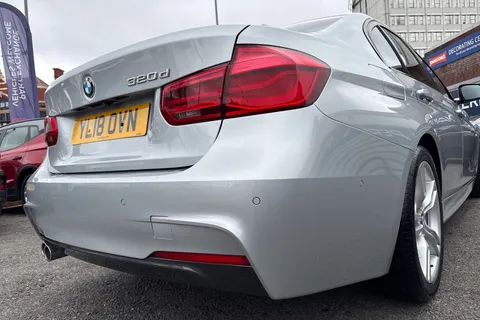 YL18OVN BMW 3 Series 2.0 320d M Sport Auto Euro 6 (s/s) 4dr Thumbnail #31