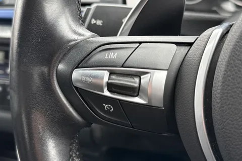 YL18OVN BMW 3 Series 2.0 320d M Sport Auto Euro 6 (s/s) 4dr Thumbnail #43