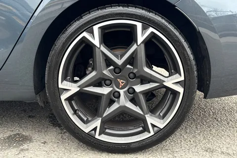 KY25HPL CUPRA Leon 1.5 TSI V2 Euro 6 (s/s) 5dr Thumbnail #12