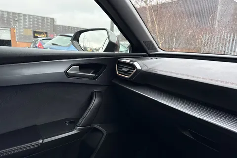 KY25HPL CUPRA Leon 1.5 TSI V2 Euro 6 (s/s) 5dr Thumbnail #35