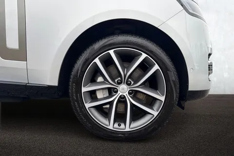 KS24FOV Land Rover Range Rover 3.0 P460e HSE 5dr Thumbnail #9