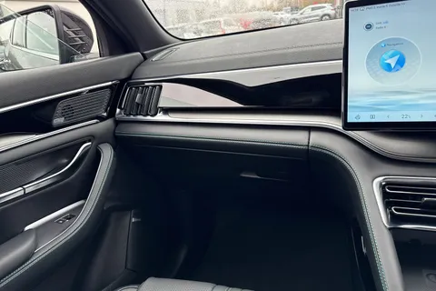 LD25ULC BYD Seal U 1.5 DM-i 18.3kWh Boost CVT Auto Euro 6 (s/s) 5dr Thumbnail #16