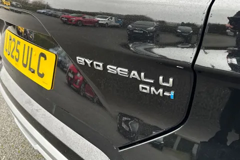 LD25ULC BYD Seal U 1.5 DM-i 18.3kWh Boost CVT Auto Euro 6 (s/s) 5dr Thumbnail #33