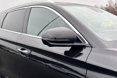 LD25ULC BYD Seal U 1.5 DM-i 18.3kWh Boost CVT Auto Euro 6 (s/s) 5dr Thumbnail #36