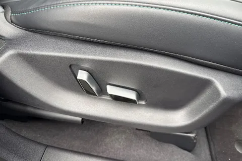 LD25ULC BYD Seal U 1.5 DM-i 18.3kWh Boost CVT Auto Euro 6 (s/s) 5dr Thumbnail #41