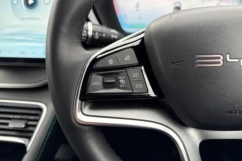 LD25ULC BYD Seal U 1.5 DM-i 18.3kWh Boost CVT Auto Euro 6 (s/s) 5dr Thumbnail #44