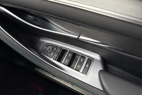 LD25ULC BYD Seal U 1.5 DM-i 18.3kWh Boost CVT Auto Euro 6 (s/s) 5dr Thumbnail #48