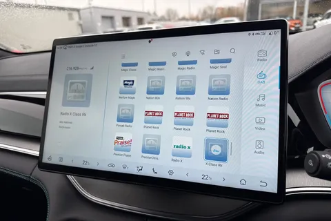 LD25ULC BYD Seal U 1.5 DM-i 18.3kWh Boost CVT Auto Euro 6 (s/s) 5dr Thumbnail #54