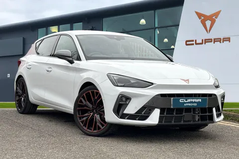 1 of 42 for CUPRA Leon 1.5 eHybrid 25.8kWh V3 DSG Euro 6 (s/s) 5dr