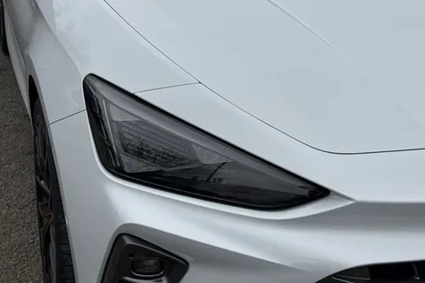 38 of 42 for CUPRA Leon 1.5 eHybrid 25.8kWh V3 DSG Euro 6 (s/s) 5dr