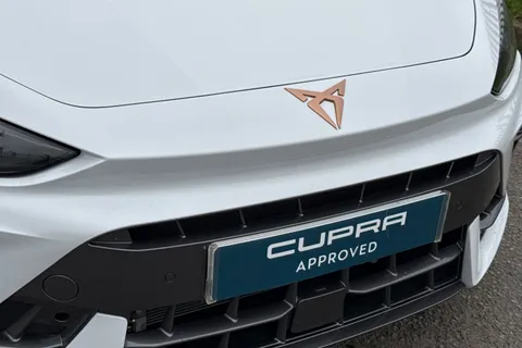 39 of 42 for CUPRA Leon 1.5 eHybrid 25.8kWh V3 DSG Euro 6 (s/s) 5dr