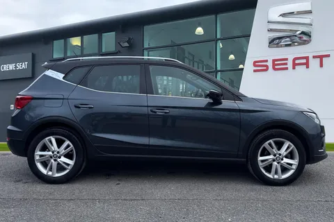 DG70CYL SEAT Arona 1.0 TSI FR Euro 6 (s/s) 5dr Thumbnail #4