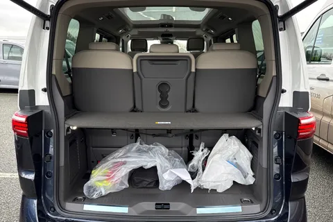 CX26JZN Volkswagen Multivan 2.0 TDI Style MPV 5dr Diesel DSG Euro 6 (s/s) (150 ps) Thumbnail #7