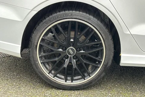 BA68UBD Audi A3 1.5 TFSI CoD 35 S line Euro 6 (s/s) 4dr Thumbnail #12