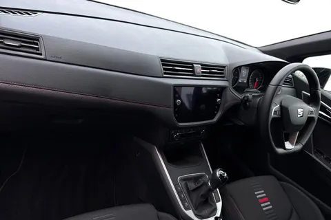 DG70CYL SEAT Arona 1.0 TSI FR Euro 6 (s/s) 5dr Thumbnail #16