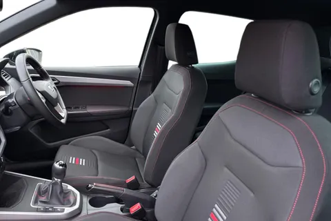 DG70CYL SEAT Arona 1.0 TSI FR Euro 6 (s/s) 5dr Thumbnail #17