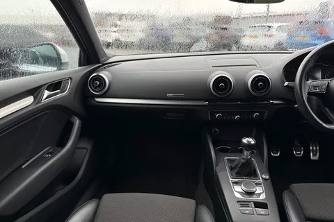 BA68UBD Audi A3 1.5 TFSI CoD 35 S line Euro 6 (s/s) 4dr Thumbnail #21