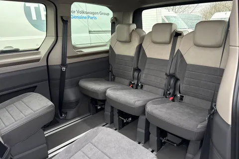 CX26JZN Volkswagen Multivan 2.0 TDI Style MPV 5dr Diesel DSG Euro 6 (s/s) (150 ps) Thumbnail #19