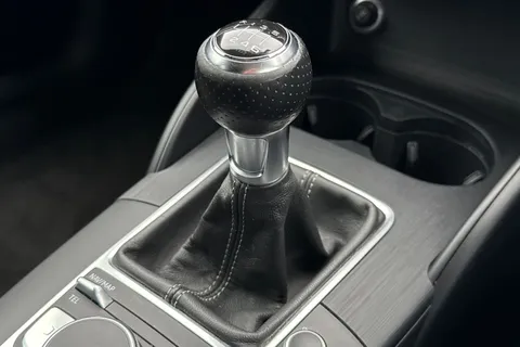 BA68UBD Audi A3 1.5 TFSI CoD 35 S line Euro 6 (s/s) 4dr Thumbnail #24