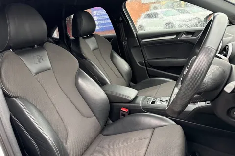 BA68UBD Audi A3 1.5 TFSI CoD 35 S line Euro 6 (s/s) 4dr Thumbnail #25