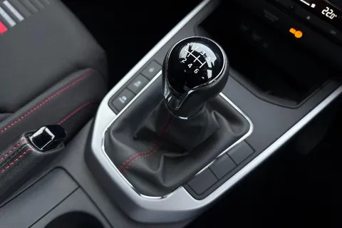 DG70CYL SEAT Arona 1.0 TSI FR Euro 6 (s/s) 5dr Thumbnail #24