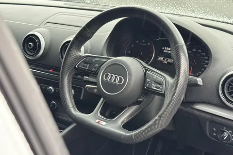 BA68UBD Audi A3 1.5 TFSI CoD 35 S line Euro 6 (s/s) 4dr Thumbnail #35