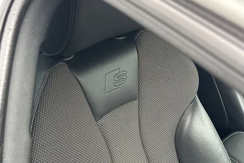 BA68UBD Audi A3 1.5 TFSI CoD 35 S line Euro 6 (s/s) 4dr Thumbnail #36