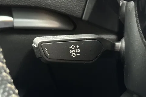 BA68UBD Audi A3 1.5 TFSI CoD 35 S line Euro 6 (s/s) 4dr Thumbnail #42