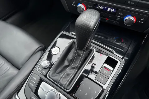 DG18XLP Audi A6 Avant 2.0 TDI Black Edition S Tronic quattro Euro 6 (s/s) 5dr Thumbnail #20