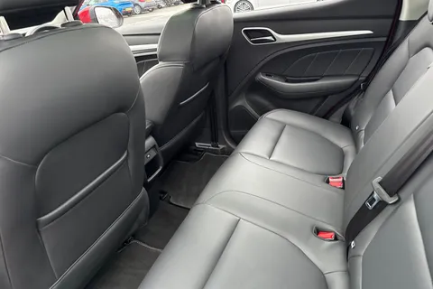 DF69RPX MG Mg Zs 44.5kWh Exclusive Auto 5dr Thumbnail #37