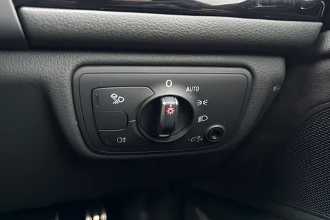 DG18XLP Audi A6 Avant 2.0 TDI Black Edition S Tronic quattro Euro 6 (s/s) 5dr Thumbnail #44