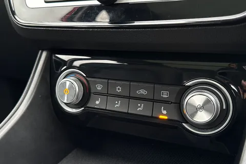 DF69RPX MG Mg Zs 44.5kWh Exclusive Auto 5dr Thumbnail #53