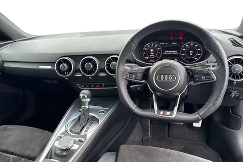 DS19PKC Audi TT 2.0 TFSI 40 S line Coupe 3dr Petrol S Tronic Euro 6 (s/s) (197 ps) Thumbnail #19