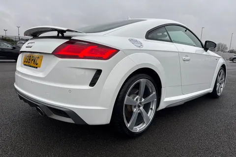 DS19PKC Audi TT 2.0 TFSI 40 S line Coupe 3dr Petrol S Tronic Euro 6 (s/s) (197 ps) Thumbnail #35