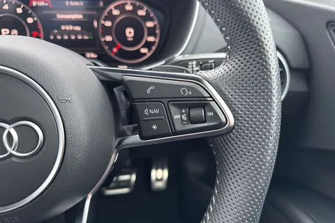 DS19PKC Audi TT 2.0 TFSI 40 S line Coupe 3dr Petrol S Tronic Euro 6 (s/s) (197 ps) Thumbnail #40