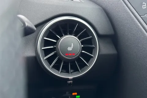 DS19PKC Audi TT 2.0 TFSI 40 S line Coupe 3dr Petrol S Tronic Euro 6 (s/s) (197 ps) Thumbnail #44