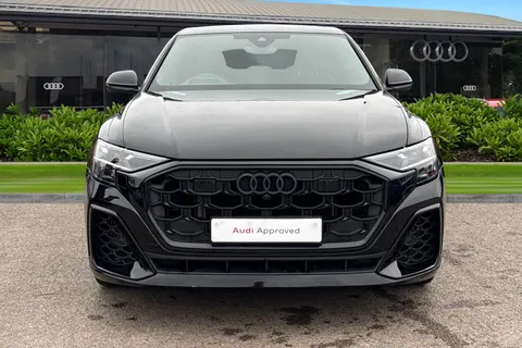 BG24WRE Audi Q8 SUV Launch Edition 55 TFSI quattro 340 PS tiptronic Thumbnail #6