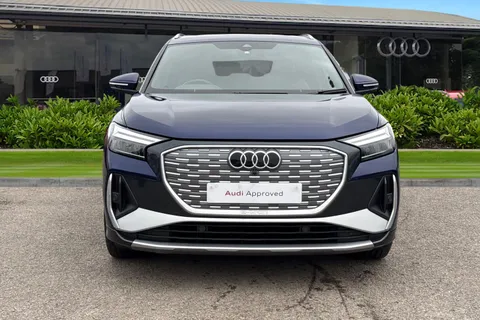6 of 55 for Audi Q4 e-tron Q4 S line 40 e-tron 150,00 kW